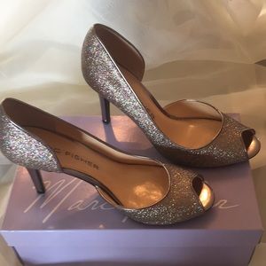 Marco Fisher 7.5 Joey Silver Glitter Open Toe